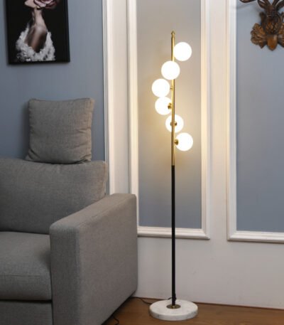 Lampadaire Design Minimaliste