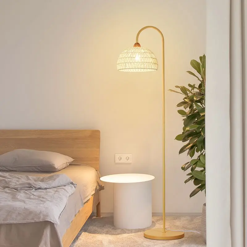 Lampe Sur Pied Rotin